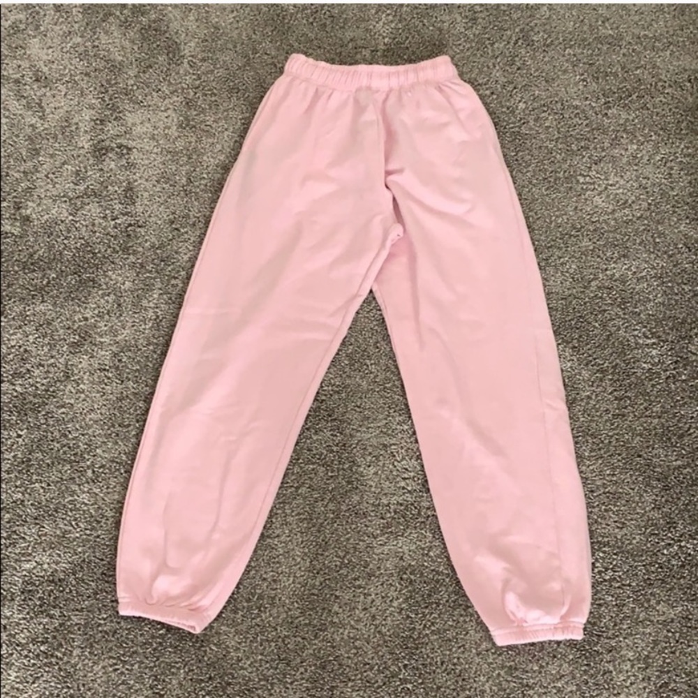Prettylittlething casual joggers - Picture 4 of 4